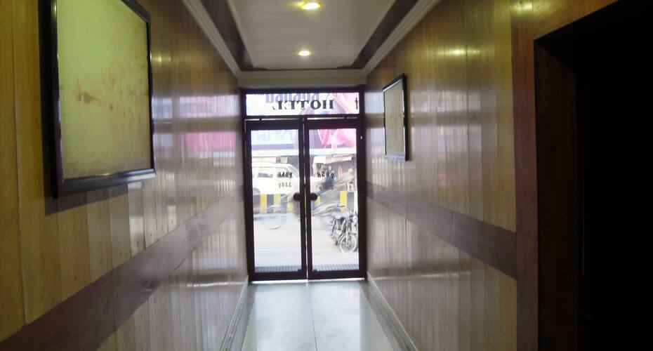 Hotel Modern Lahurabir, Varanasi 3